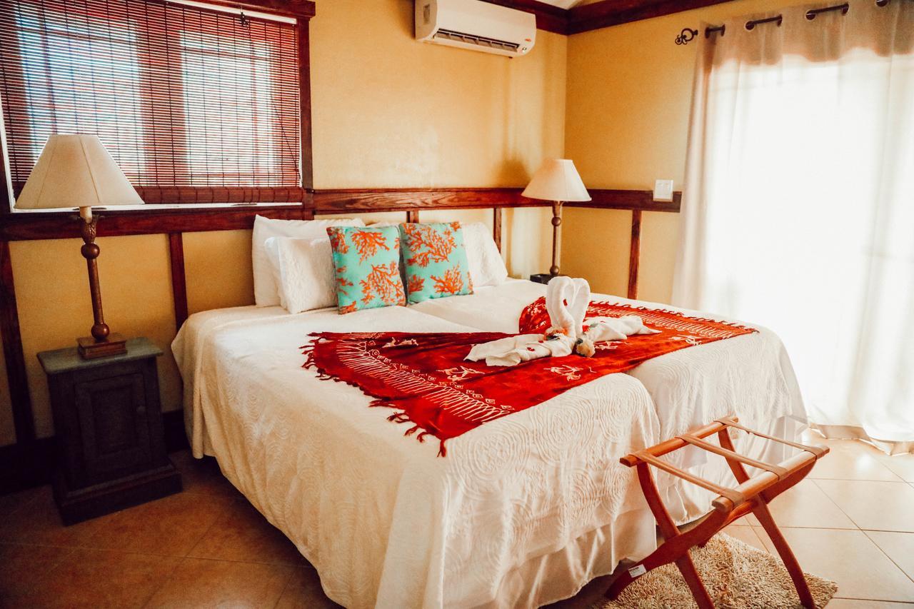 Hotel Embrace Staniel Cay
